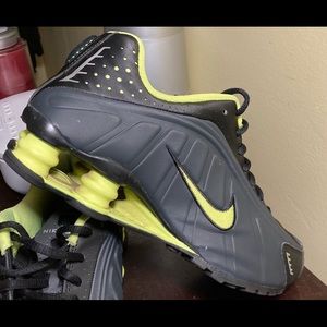 COPY - Nike R4 Shox